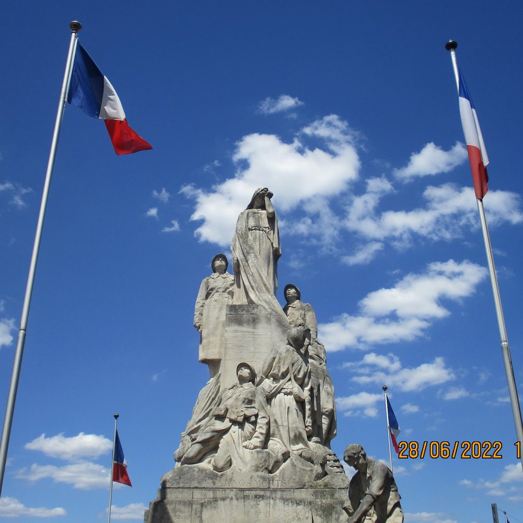 Monument aux Morts de Levallois-Perret 2